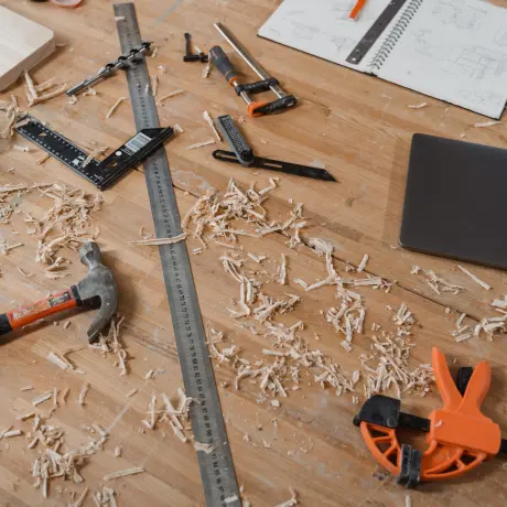 Παραγωγή επίπλων